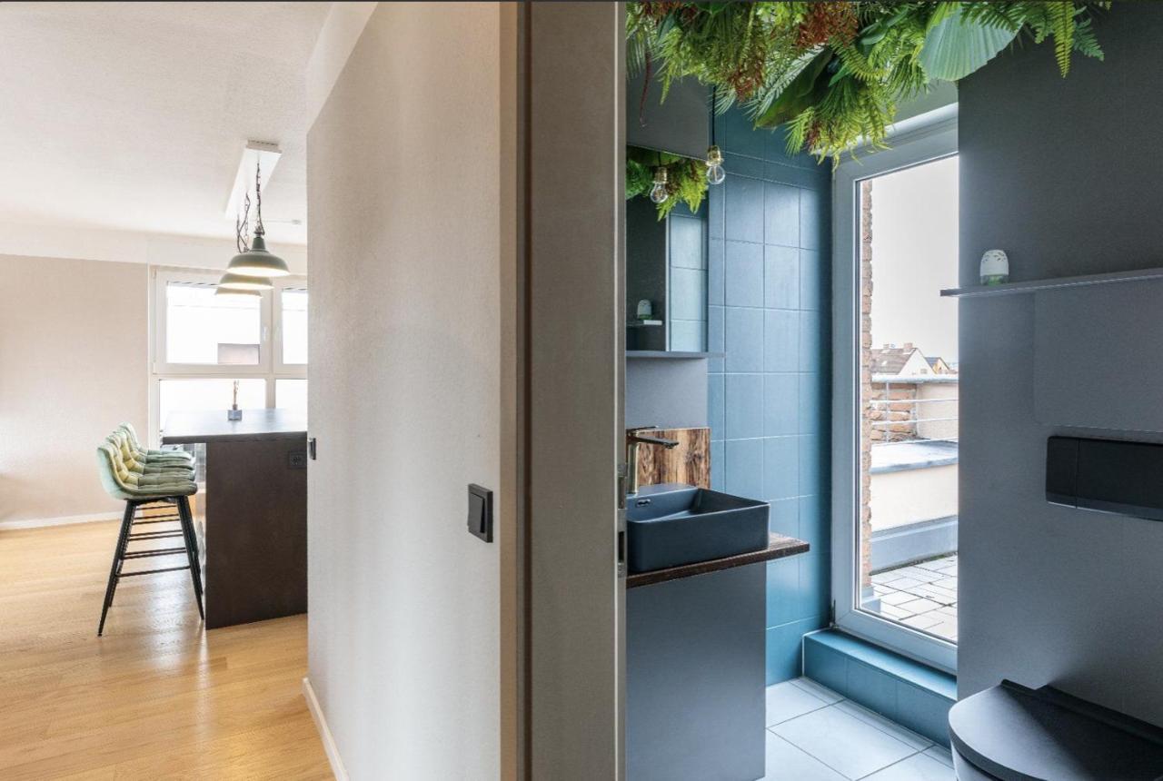 Designer Penthouse In St Johannes, Toller Ausblick Ueber Den Daechern Nuernbergs Apartment